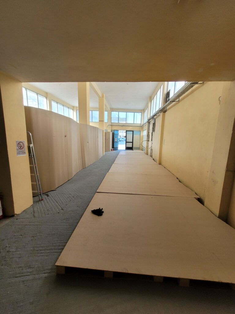 Χώρος αποθήκευσης με προστατευμένο δάπεδο